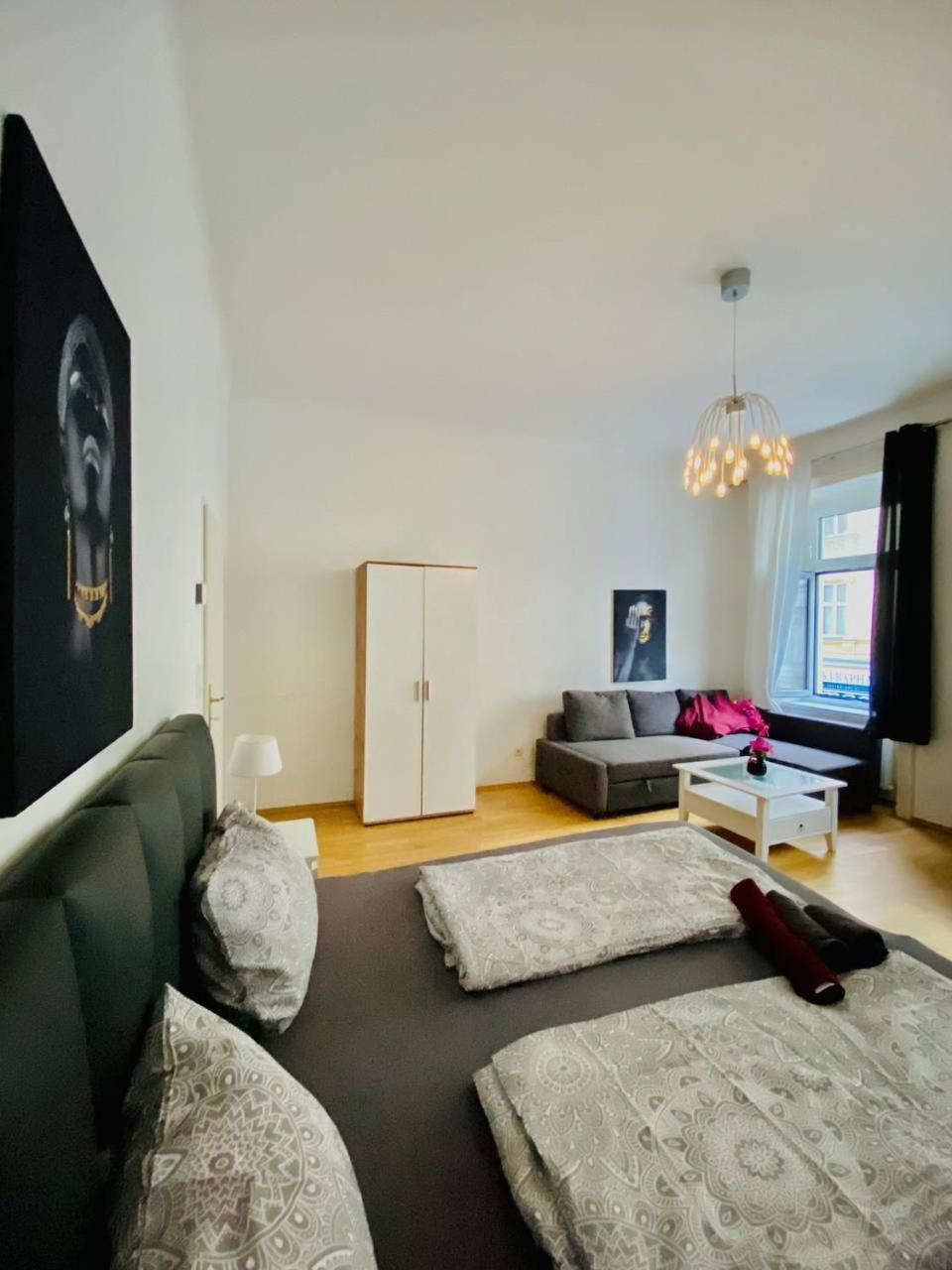 Family Apartment Th8 8 Wien Exteriör bild